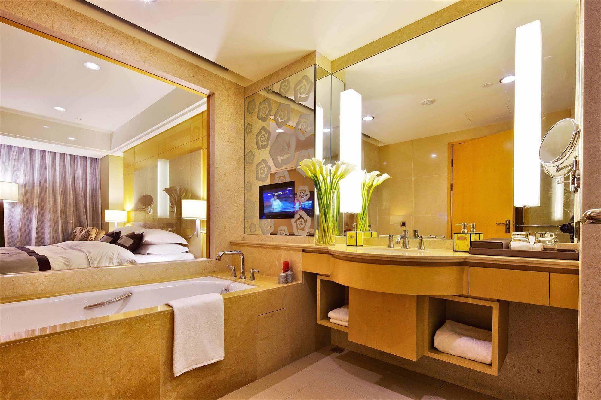 Windsor Park Hotel Kunshan Kunsan Kültér fotó